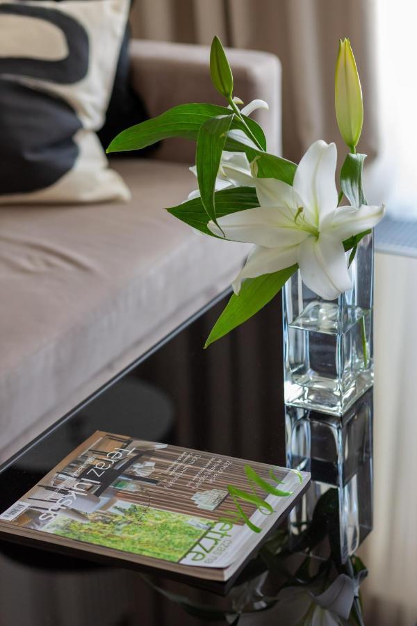 Mennica Residence Central Apartment By Renters Prestige Warszawa Exteriör bild